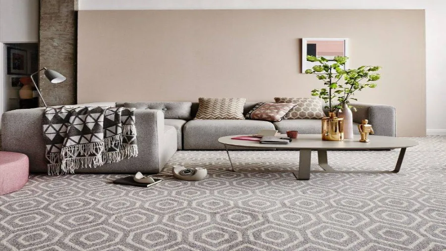 Cozy Family room in Dubai with a soft Floor carpet